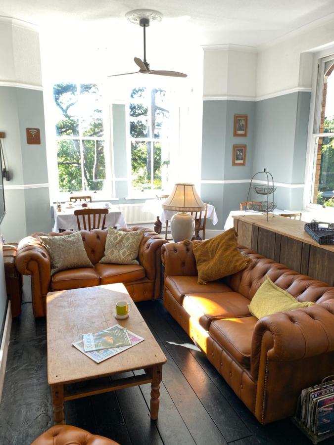 The Devonian Hotel อิลฟราคูมบ์ ภายนอก รูปภาพ